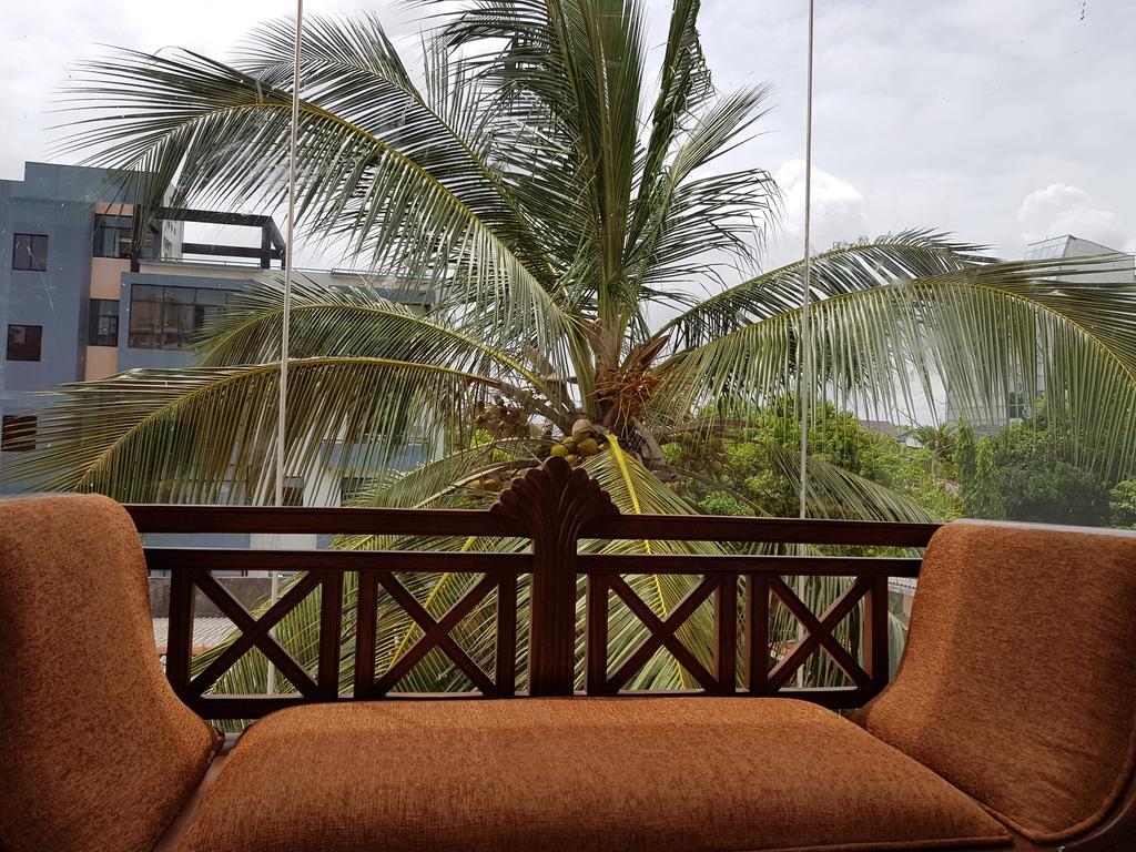 Thambili Island @ Stubbs Hotel Colombo Buitenkant foto
