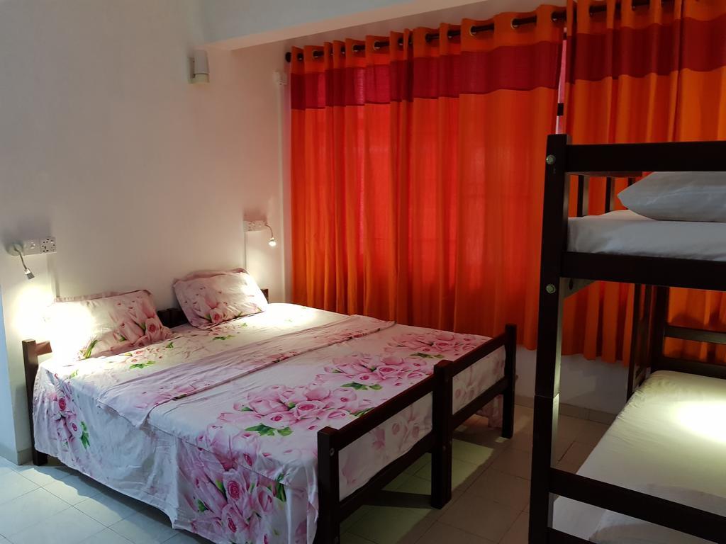 Thambili Island @ Stubbs Hotel Colombo Buitenkant foto